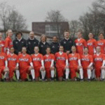 Nederlandse softbalsters springen en sprinten